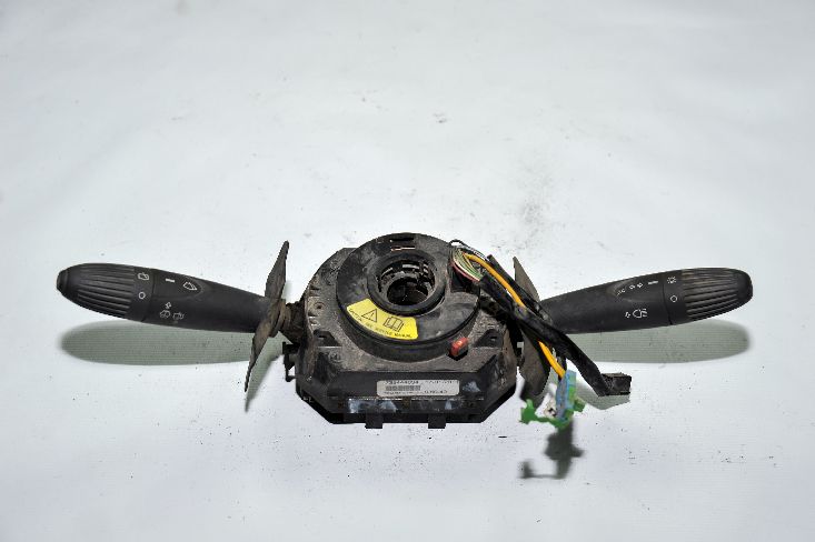 124 SPİDER ÇIKMA YEDEK PARÇA FİAT ÇIKMA YEDEK PARÇA   (72)DOBLO SINYAL KOLU